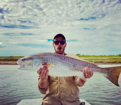 Chris Pratt nos enseña cómo limpiar y preparar pescado