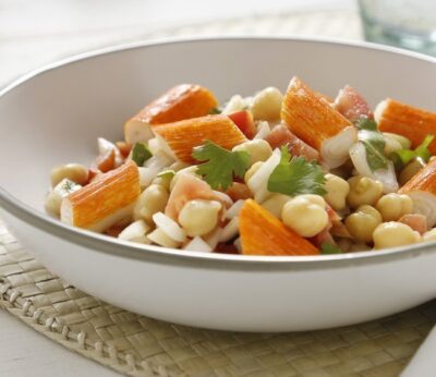 Ensalada con garbanzos y tahine