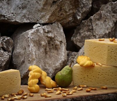 ¿Puede el queso viejo ayudarnos a vivir una vida más larga?