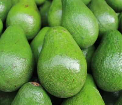 Por qué deberías lavar los aguacates antes de comerlos