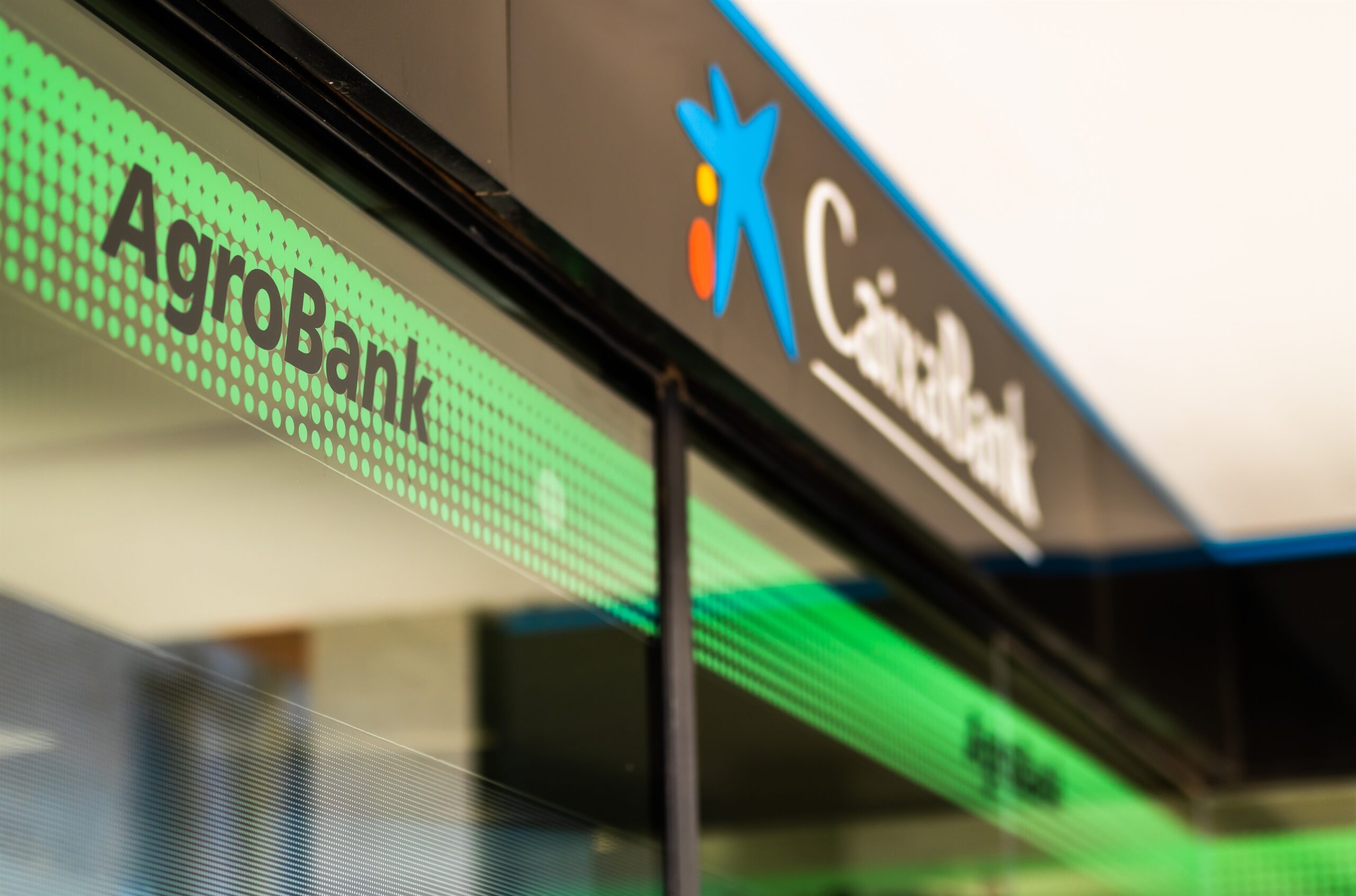 Economía/Finanzas.- AgroBank (CaixaBank) adelanta a agricultores y ganaderos las ayudas de la PAC 2023