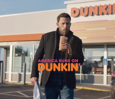 Ben Affleck es el mayor fan de Dunkin y su nueva campaña vuelve a confirmarlo