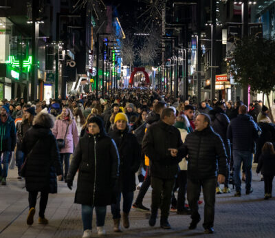 Economía.- El 51% de las empresas de gran consumo prevé una «buena» Navidad marcada por las promociones