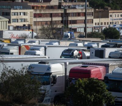 Economía.- Productores hortofrutícolas cifran en 75 millones semanales las pérdidas si continúan protestas en Francia