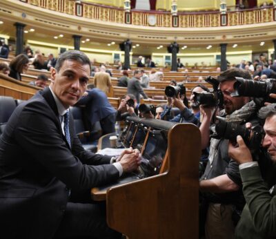 Economía.- Sánchez y Planas rinden cuentas en el Congreso por las quejas de agricultores y ataques a camiones en Francia