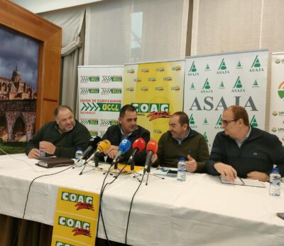 Economía.- Agricultores cortarán las autovías este jueves a su paso por la ciudad de Salamanca