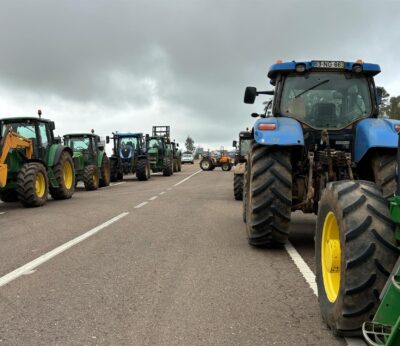 Economía.- Tercera jornada de protestas del campo andaluz con cortes en las carreteras y un refuerzo de los controles