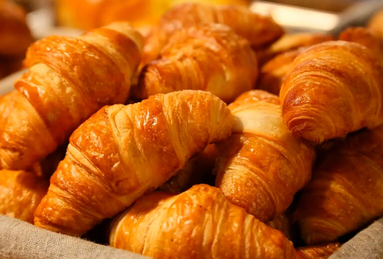 Los croissants de papel de arroz son la última sensación viral