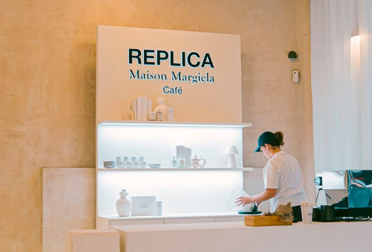 Maison Margiela instala un café dentro de su pop-up en Madrid