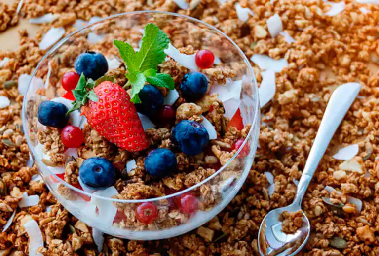 El desayuno se lleva al maximalismo con la tendencia ‘loaded cereal’