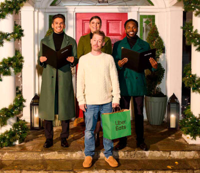 Macaulay recrea su papel de ‘Solo en Casa’ para Uber Eats