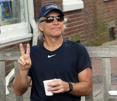 Esta es la cadena de restaurantes solidarios de la estrella del rock Jon Bon Jovi